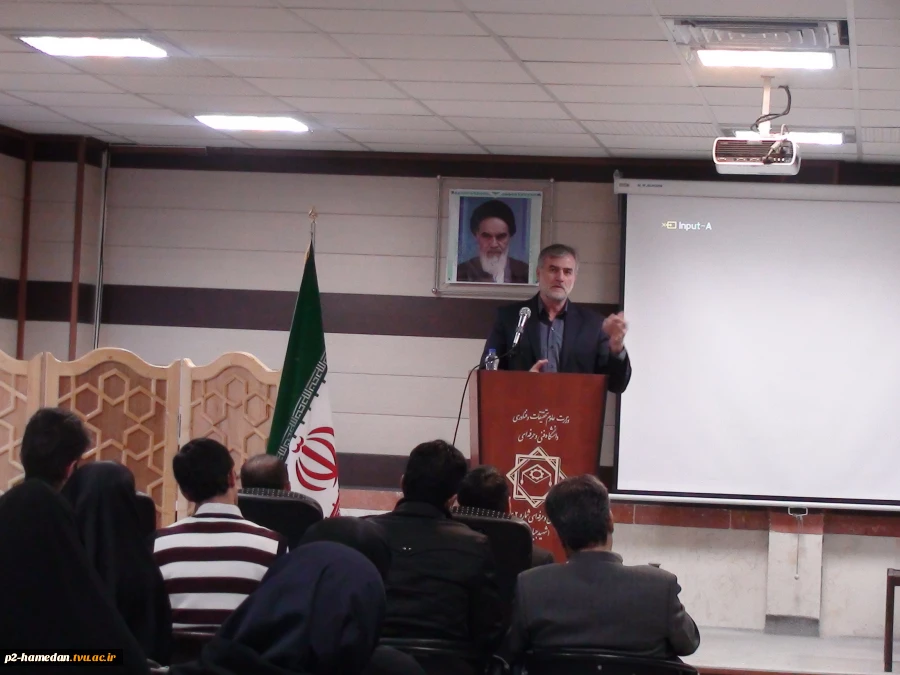 افتتاح دفتر استانی پژهش و فناوری سازمان بسیج علمی استان همدان در آموزشکده 2