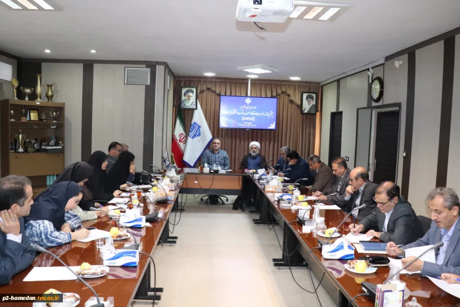 جلسه هم اندیشی با موضوع چشم انداز، فرصت‌ها، نقاط ضعف و قوت دانشگاه ملی مهارت برگزار شد 3