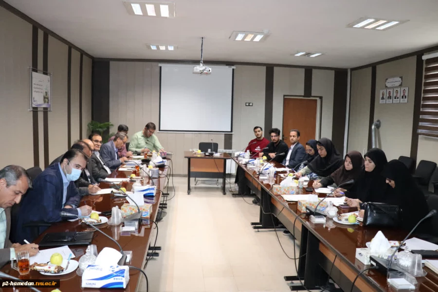 جلسه هم اندیشی با موضوع چشم انداز، فرصت‌ها، نقاط ضعف و قوت دانشگاه ملی مهارت برگزار شد 4